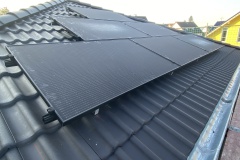 325 Watt schwarz JA-Solar