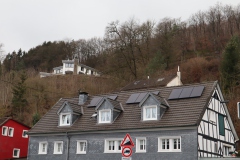 325 Watt - schwarz - Ja-Solar